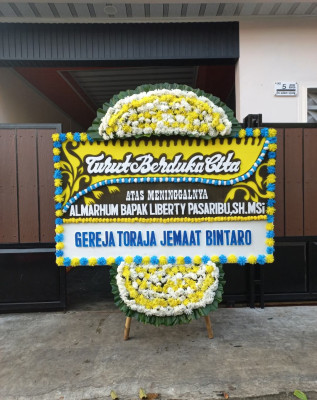 Papan Bunga Duka di Randusari
