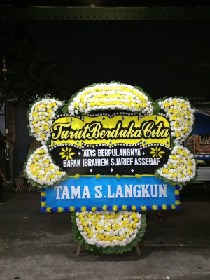 Papan Bunga Duka di Randusari